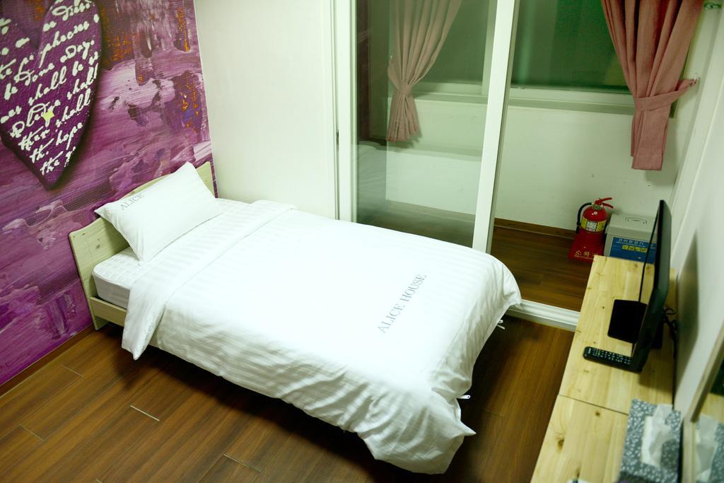 Guest house Alice Hostel