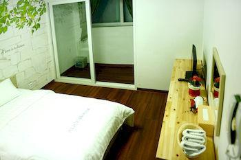 Alice Hostel Guest house Seoul