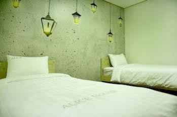 Alice Hostel Seoul