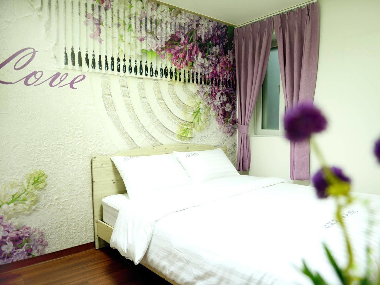 Alice Hostel Guest house