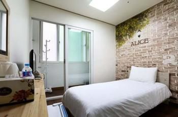 Guest house Alice Hostel