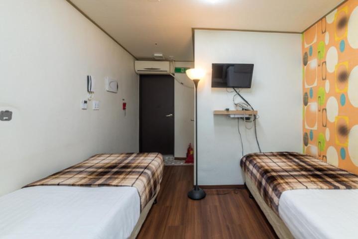 Alice Hostel